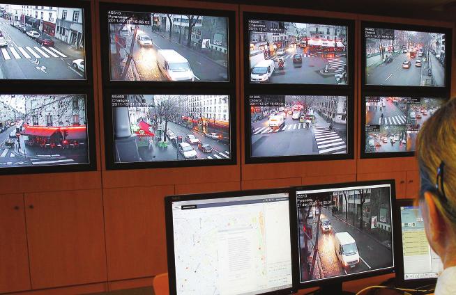 asiakasprojekteja Pariisiin seuraavan sukupolven valvontaratkaisu Vuosi sitten Teleste valittiin toimittamaan alan nykyaikaisinta videovalvontateknologiaa Pariisin metropolialueen poliisille