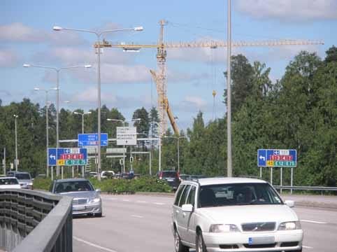 Melu :n sekä Länsiväylän liikenne aiheuttavat meluhaittoja Itärannan alueen asukkaille.