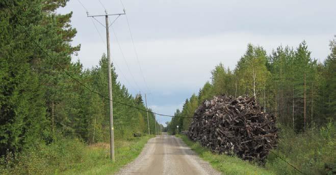 20 Rakentamisen aikana työllisyysvaikutuksia muodostuu maanrakennustöistä, kuljetuksista, asennustöistä ja palveluista. Käytön aikainen työllisyysvaikutus liittyy pääasiassa huoltoon.