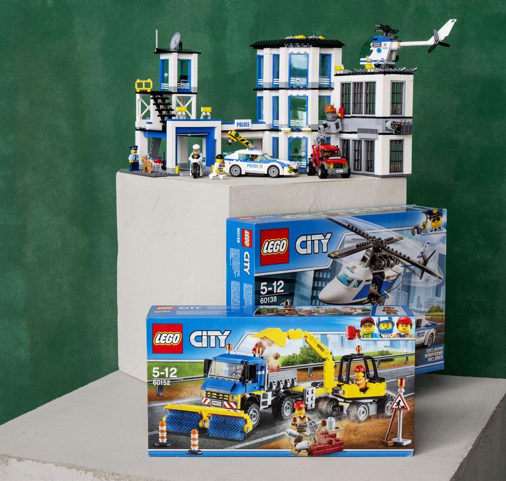 LEGO City 60141 Poliisiasema 94,90 LEGO City 60138 Vauhdikas