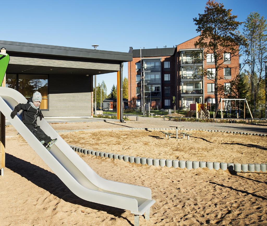 3 Niemenrannassa nautitaan hyvistä lähipalveluista, sujuvista liikenneyhteyksistä, vehreistä puistoista ja Näsijärven upeista rantareiteistä. Näköalapaikalla, Näsinneulaa vastapäätä.