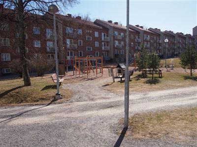 Sivu 15 / 29 3.7. Kokoontumispaikka Kokoontumispaikalla on tarkistettava, että kaikki ovat paikalla.