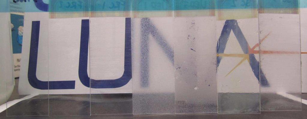 ULKONÄKÖ HANKAUKSEN JÄLKEEN (LASI) 150 kierroksen hankaus teräsvillalla (AISI 316) verrattuna kaupallisiin superhydrofobisiin pinnoitteisiin Paljas lasi Gentoo Pinnoitettuna Hangattuna