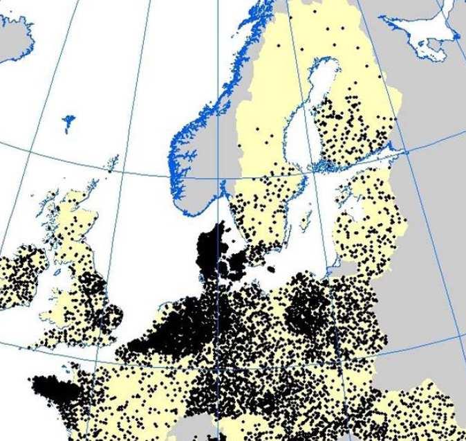 Yksi musta piste = 1000 emakkoa Kuvaa One black dot = sikatiheyden 1000 sows vaihtelua Illustrates the variations