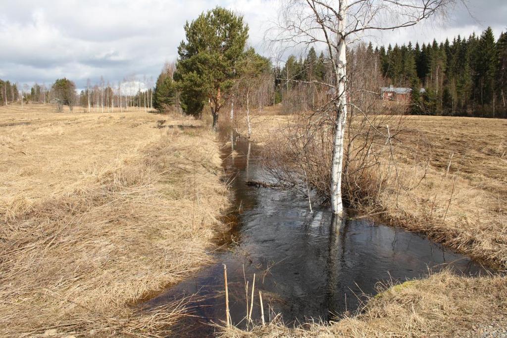 Syrjäläntieltä