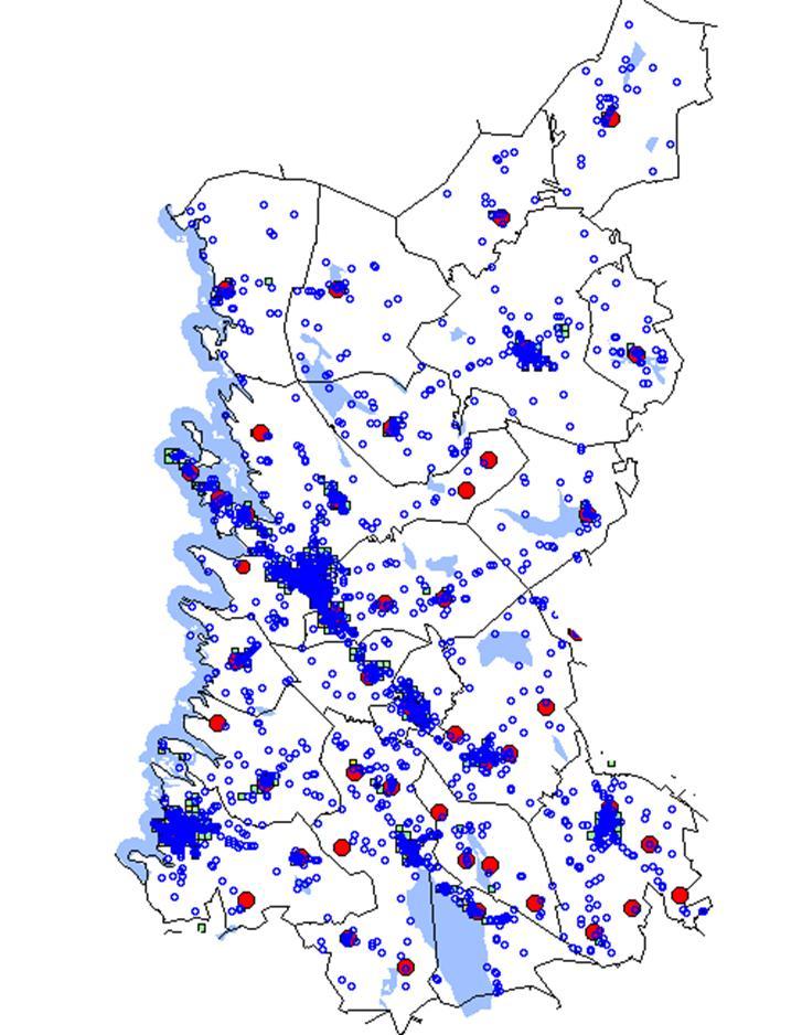 SATAKUNNAN PELASTUSLAITOS 4 (13) Viereisessä kuvassa pelastustoimen kiireelliset tehtävät vuonna 2012 on sijoitettu kartta, jonka pohjalla on riskiruudukko ja paloasemat.