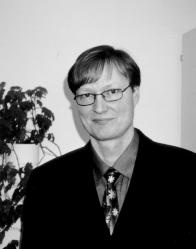 pääkirjoitus Vuoden 2001 keväällä tullaan tekemään Keski-Suomen Liikunnan palvelutarjonnan perusteellinen uudelleen arviointi.