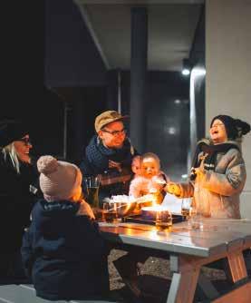 Rakennamme parempaa arkea Me uskomme, että ainoa mahdollinen lähtökohta rakentamiselle on ihminen. Rakentaminen on palvelua, jossa rakennuksen suunnittelu yhdistyy sen käytön suunnitteluun.