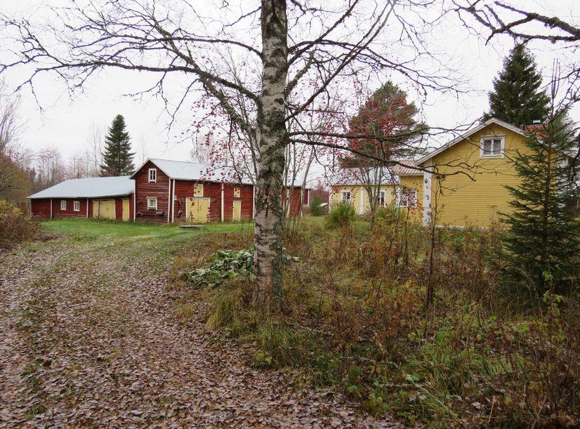 Paikka on ollut asuttuna lähihistoriaan