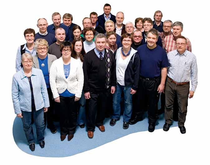 43 Organisation och personal I slutet av verksamhetsåret 29 uppgick personalen till 44 personer av vilka 32 var månadsavlönade och 12 timavlönade.
