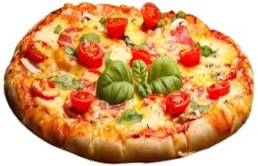 PIZZAT Kaikkiin pizzoihin sisältyy tomaattikastike ja juusto. Myös tulinen pizzakastike on saatavilla All pizza include tomato sauce and cheese.