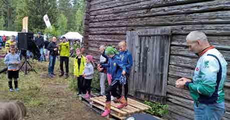 Sunnuntain viestit Sunnuntain viesteissä oli eri sarjoissa mukana 118 kolmen suunnistajan joukkuetta.