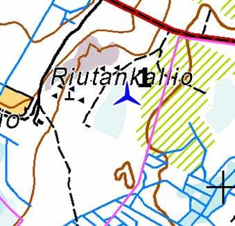 Turbiinipaikka 1 Kasvillisuuskuvaus: Puolukkatyypin (VT) kuivahkon kankaan ja mustikkatyypin (MT) tuoreen kankaan 3. kehitysluokan männikköä, jossa puuston pituus on 10 15 metriä.