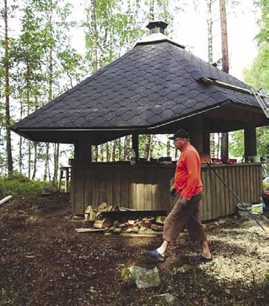 sydämen. Kuusi kulmaa, niin kuin itse katoksessakin.