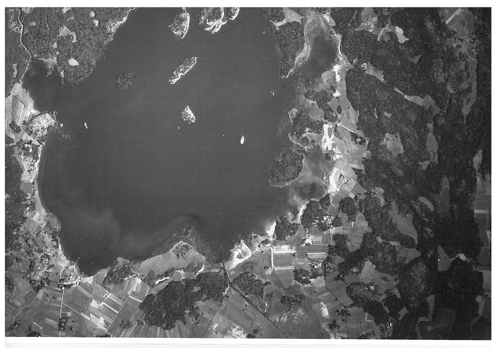 LIITE 4. Vanha ilmakuva Ilmakuva on vuodelta 1946.