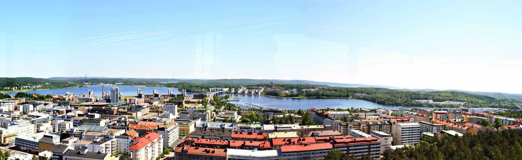 Jyväskylä vireä ja vilkas opiskelijakaupunki Joka kolmas vastaantulija on opiskelija tai koululainen Tapahtumia, kulttuuria, vilskettä ja meininkiä Monipuoliset