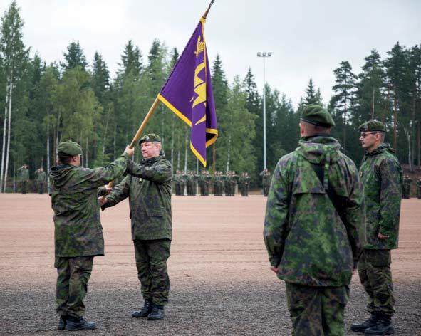 Itä-Suomen viestipataljoonan komentajan vaihto Hyvät Kilpi-lehden lukijat Vastaanotin Itä-Suomen viestipataljoonan komentajan tehtävät everstiluutnantti Jari Seppälältä syyskuun alusta alkaen