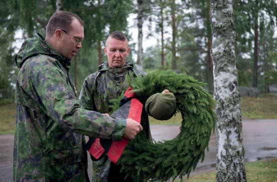 Karjalan tykistörykmentti - 99 vuotta tulivoimaa Tykistöjärjestelmän käyttöön liittyy aina vaatimukset tulenkäytölle.