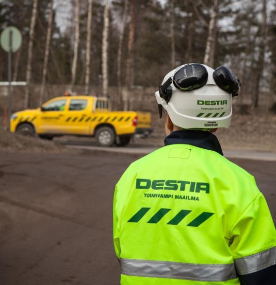 Destia lyhyesti Olemme suurin infra-alaan keskittynyt yhtiö Suomessa Tarjoamme palveluita maanalaisesta rakentamisesta kattavaan maanpäälliseen toimintaan sekä energia- ja insinöörirakentamiseen