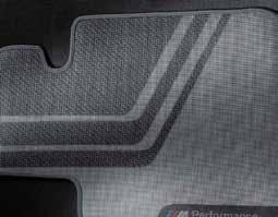 Kampanjahinta asennettuna 1.350,00 BMW Tavaratilan matto Käytännöllinen suojamatto malleihin: F10 Art. no.