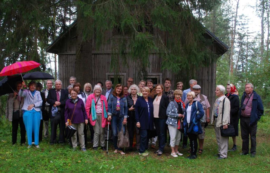 Retkeläiset ryhmäkuvassa