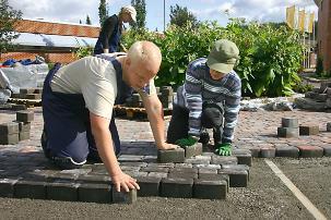 Ajoneuvoasentaja Lähihoitaja Kokki