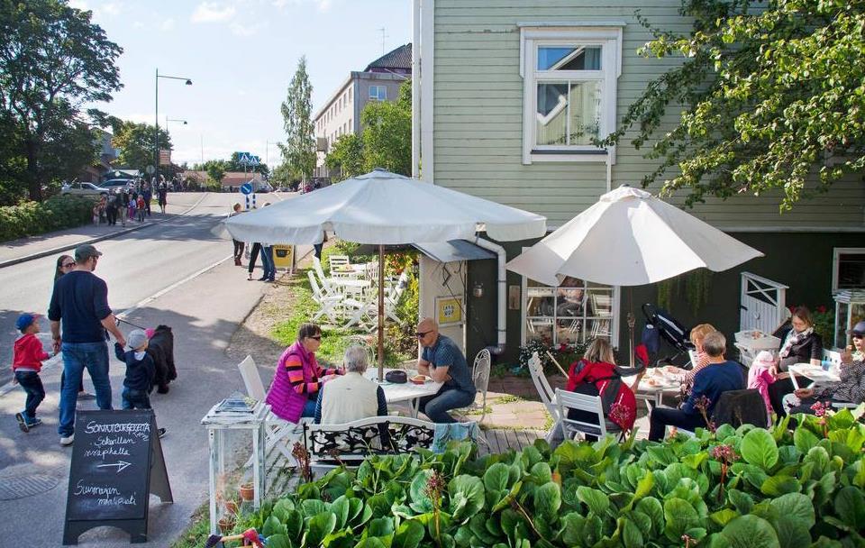 Tämä heikentää matkailualueiden mahdollisuuksia rakentaa omilla verovaroilla matkailualueille välttämätöntä infrastruktuuria. Sen rakentamiseen tarvitaan ulkopuolista rahoitusta.