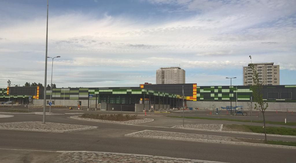 Kaupan palveluiden kehittyminen Imatralla, Teppanalassa, valmistui vähittäiskaupan suuryksiköt (DisasFish, Skandinavian Market ja Laplandia Market) vuoden 2014 aikana.