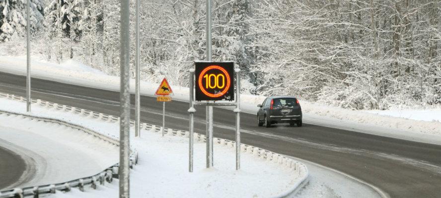 Turvallisuutta ja ennakoitavuutta pääkaupunkiseudun pääväylille Ajankohtaista Turvallisuutta ja ennakoitavuutta pääkaupunkiseudun pääväylille Pääkaupunkiseudun kehäteillä ja säteittäisillä pääteillä