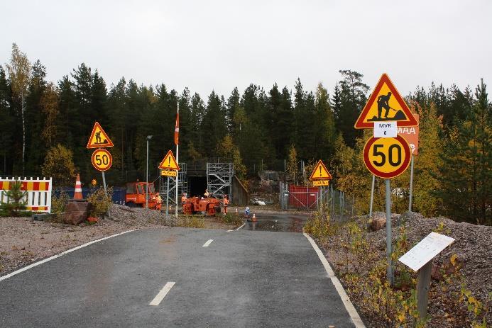 MVR-6: Liikennemerkit - Ajo- ja kulkuväylät (neljä havaintoa) Liikennemerkeistä havainnot jokaisesta merkistä tai merkin puuttumisesta erikseen.