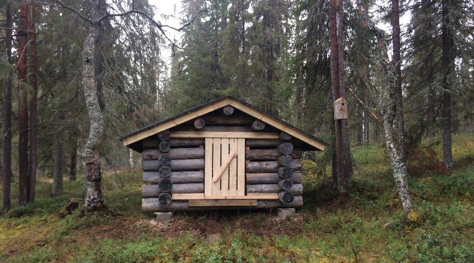 ISOHERAJÄRVEN PILKEVARASTO Isoherajärven rannalla luonnonsuojelu alueella sijaitsee suosittu eränkävijöiden ja talvella kelkkailijoiden suosima taukopaikka. Paikassa sijaitsee laavu ja kuivakäymälä.