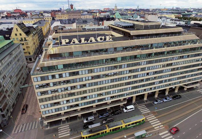 Suomen ensimmäinen betonielementtijulkisivu peruskorjataan Eteläranta 10:n julkisivuun 440 eri muotoista kuorielementtiä Sirkka Saarinen, toimittaja Eteläranta 10:tä, Palacen taloa, on peruskorjattu