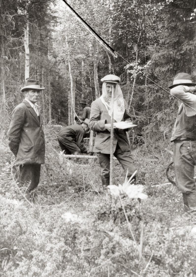 4/2017 Itsenäisyyden ajan maanmittaus Kaupunkimallien tulevaisuudesta Hyvä kaupunkiympäristö HYVÄÄ VÄLITYSTAPAA PÄIVITTÄMÄSSÄ