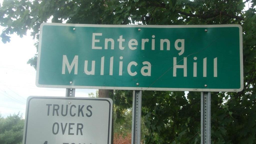 Mullica Hill on ainoita suomalaisten perustamia kauppaloita USA:ssa. Tapasimme sattumalta siellä paikallisen historioitsijan, joka antoi meille New Castlen historiasta tekemänsä kirjan.