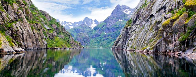 HURTIGRUTEN-RISTEILY KIRKKONIEMESTÄ BERGENIIN 30.3.-5.4.* JA 13.-20.5.**, 23.-29.6., 29.7.-5.8., 6.-12.