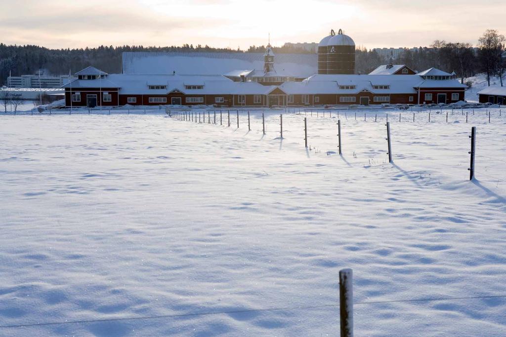 Oy DeLaval Ab Meijeritie 4 00370 Helsinki Puh. 0207 568 201 Fax 0207 568 260 finland.info@delaval.com www.delaval.fi Aitaus vaikeissa olosuhteissa Ongelma on maadoituksessa?