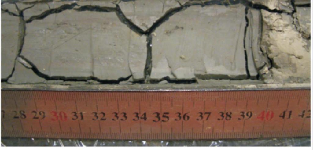 Ulasoori muodostuman savet erottuvat maaperän luonnollisen gammasäteilyn mittauksessa voimakkaana kasvuna (kuva 16). Tällä tutkimuspisteellä ei löytynyt viitteitä Ancylusjärven savista.