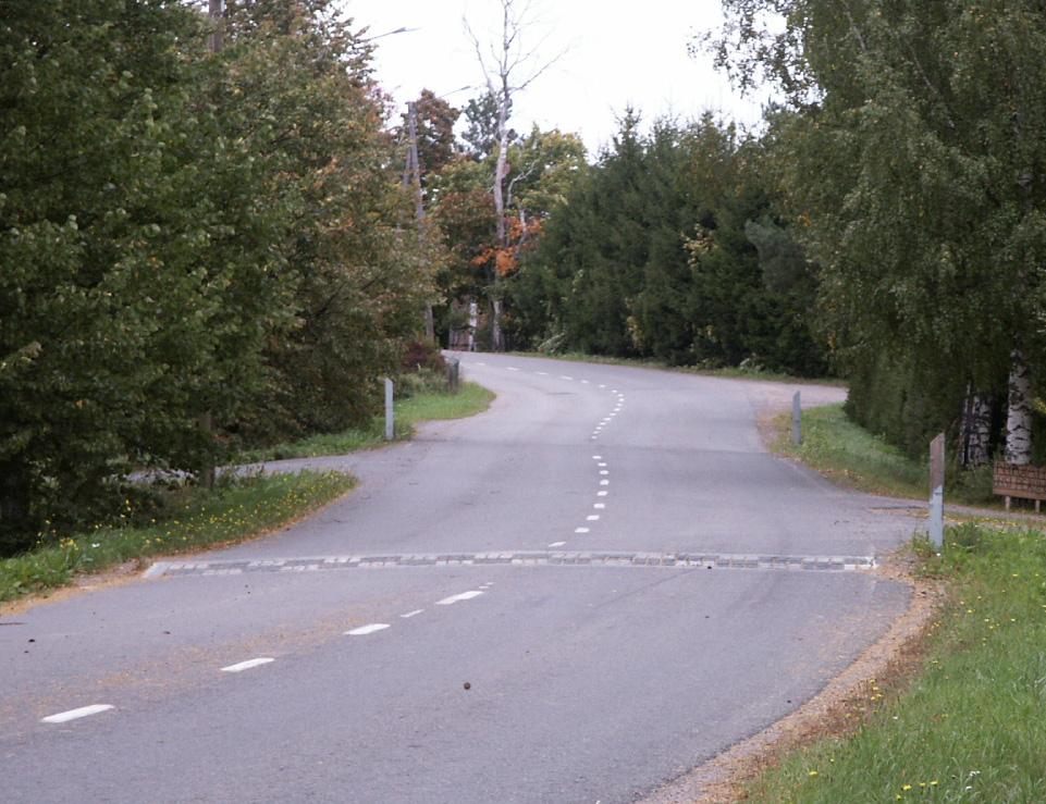 Kuvassa korotettu liittymä Lapinjärvellä. 4.
