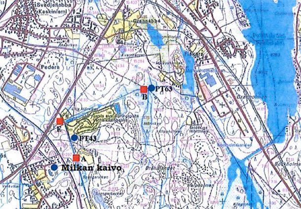 Kaatopaikan yhdeksän kaasukaivoa on asennettu niin, että ne ylettyvät tuhkatäytön alapuolelle ja yhdistyvät jätetäyttöön asennettuihin vaakaojastoihin.