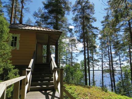 Yksittäisten kiteiden pituus on 1-5 cm, joskus jopa enemmän (kohde 6). Parhaat granodioriittikalliot löytyvät polun varrelta saaren itäpäästä.