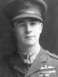 VIIMEINEN LENTO: Voss lähti yksin taisteluun kuutta brittikonetta vastaan. Hän vahingoitti niistä useita, ennen kuin hänen koneensa tuhoutui.