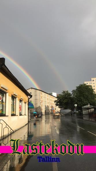 Työpaikkamme pyysi meidät mukaan Tallinnan kauneusmessuille ja tottakai menimme mukaan.