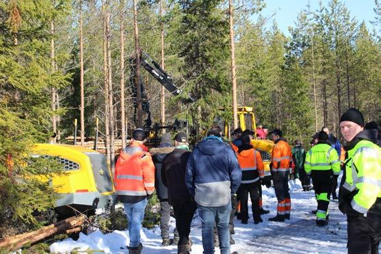 24 3. HENKILÖSTÖN ja HALLINNON KOULUTUS TOT. -15 TAV. -16 TOT.