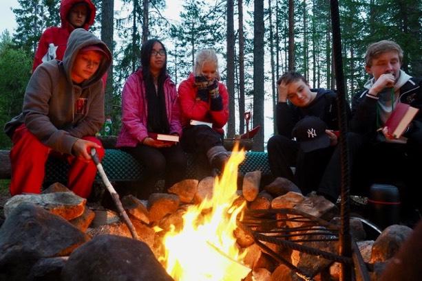 Tämä oli kylmin muistamani kesä. Lämpimin viikko oli viimeisin ja silloin päästiin 20 asteeseen! Se aiheutti valtavan ukkosmyrskyn, joka iski juuri kun ylitin maaliviivan Helsinki Marathonilla.