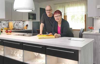 Lisäarvoa kokonaisuuteen tuovat nerokkaasti suunnitelmien pohjalta toteutetut ratkaisut, joissa on huomioitu erinomaisesti tilankäyttö ja toimivuus.