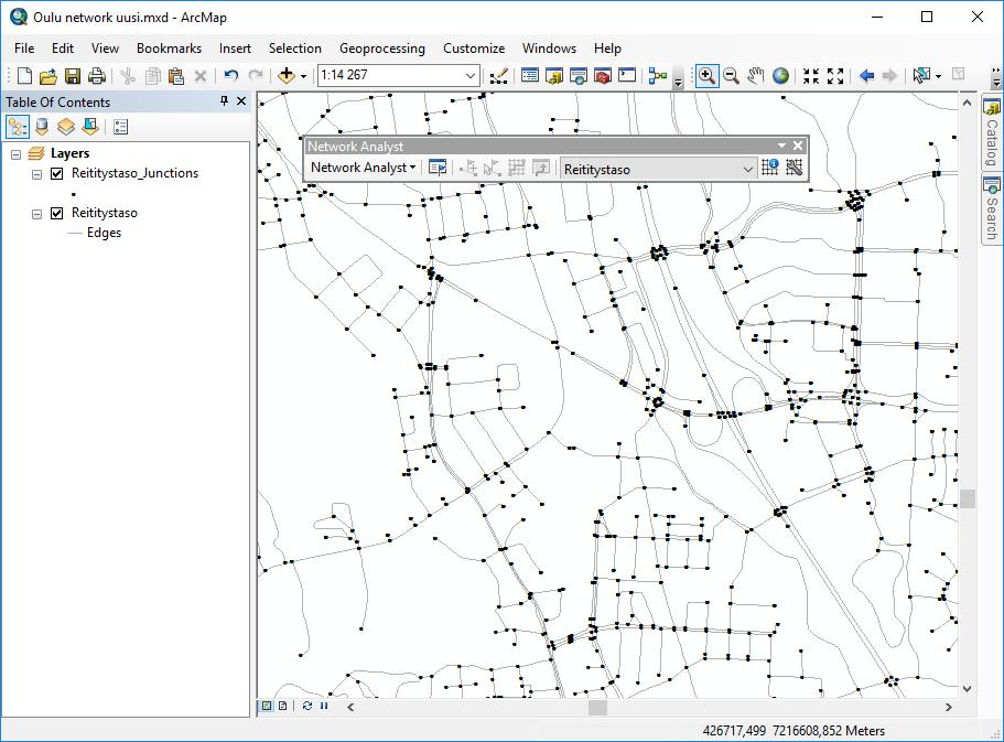 Network Dataset Network Dataset on graafimalli, johon sisältyy Edges (linkit) ja Junctions (noodit) Network