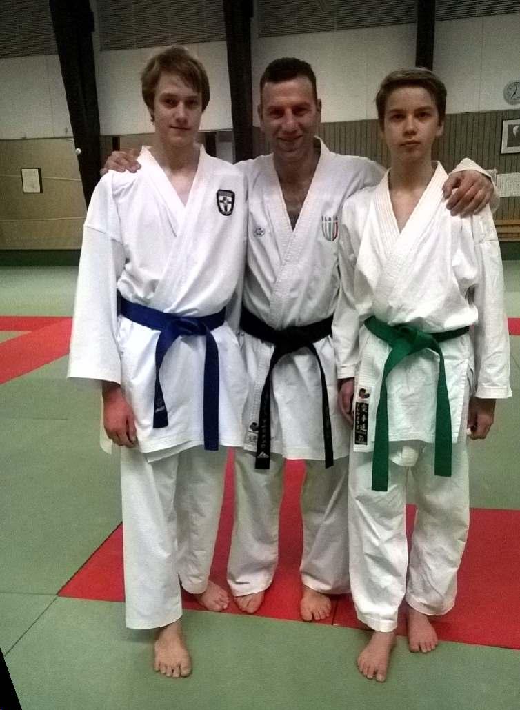 TAPAHTUMAKALENTERI, kevät 2016 Tammikuu 8. -10.1 Maajoukkueen ja katan haastajaryhmän leiri 10.1 Karate Kids ryhmien harjoitukset alkavat 10.1 Kuntokaraten harjoitukset alkavat 11.