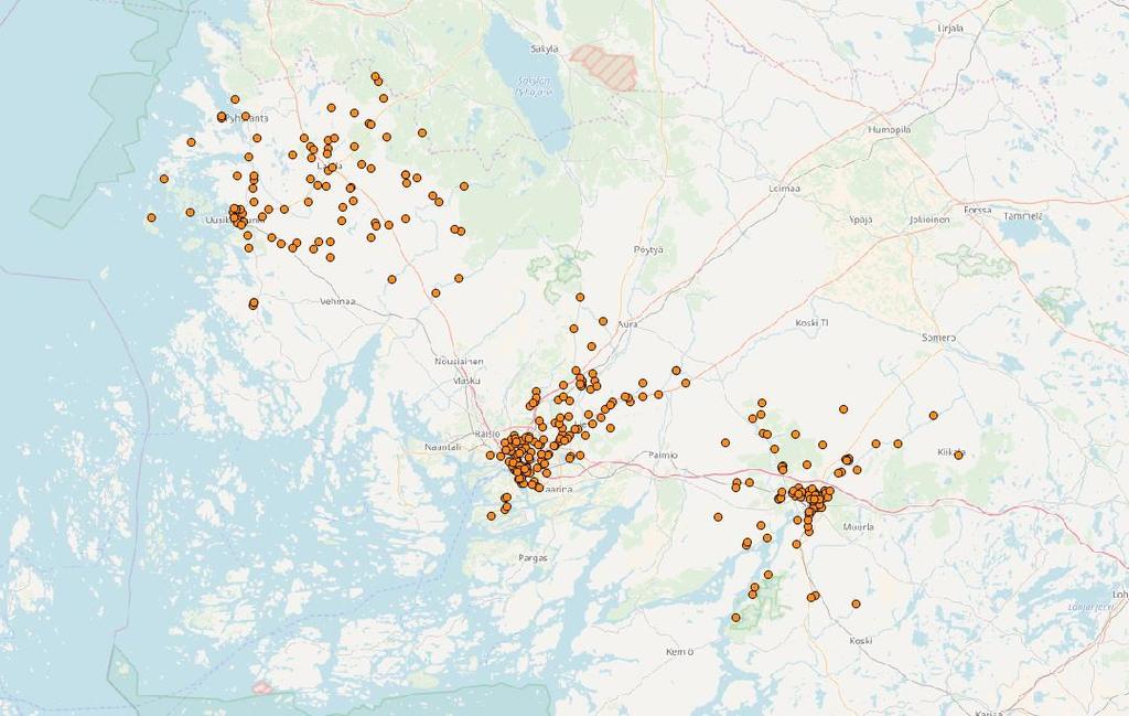 12 Kuva 2. Vaski-alueen kirjastoautopysäkit kartalla. 3.2.2 Työvaiheet Kirjastoautopysäkkien vaikutusalueen mittaamisessa ensimmäinen työvaihe oli erotella R:n avulla lainadatasta kirjastoautojen lainat erilleen.