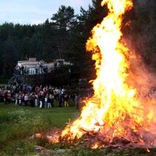 KESÄKUU pe 22.6. la 23.6. Juhannusaatto Manta on avoinna klo 10-18. Museo on suljettu.