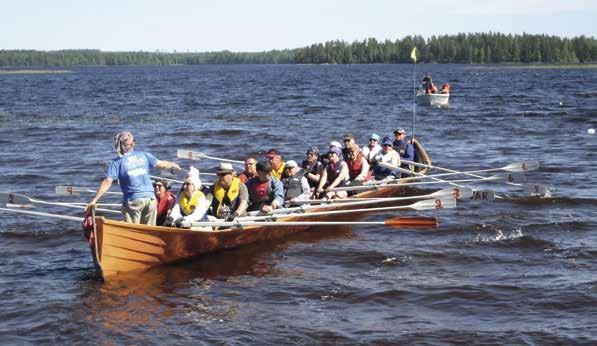 VETO, VETO, VETO! Eipä tarvinnut noita sanoja usein huudella kirkkoveneen peräsimestä. Lauantaina 1.7.2017 koettiin Alatalossa taas yksi uusi karavaanareiden tapahtuma; kirkkoveneretkipäivä.